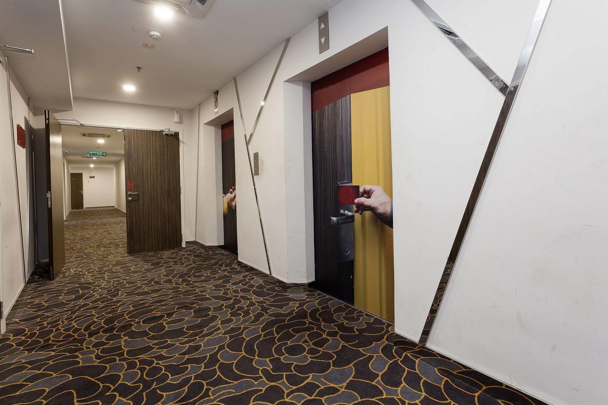 Zen Rooms Near Sogo Куала Лумпур Екстериор снимка