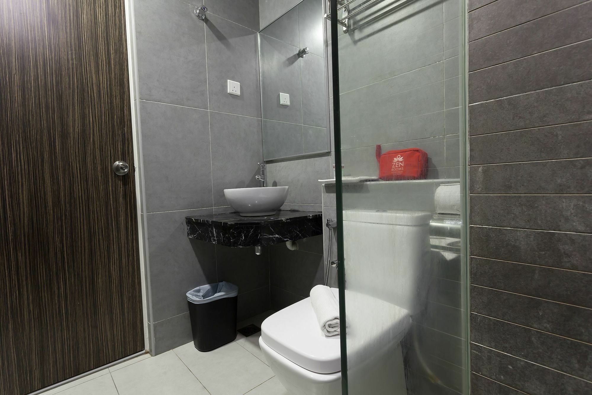 Zen Rooms Near Sogo Куала Лумпур Екстериор снимка